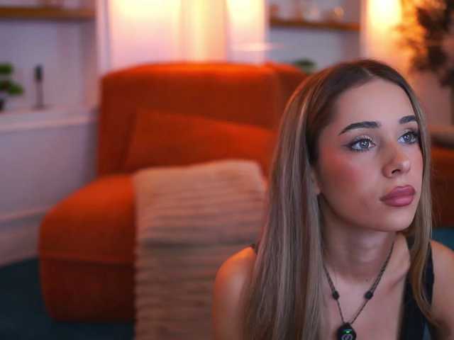 AvaSolis live cam on BongaCams