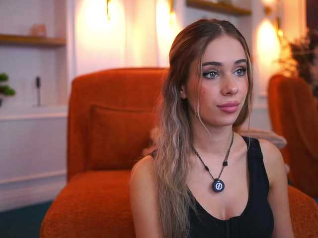 AvaSolis live cam on BongaCams