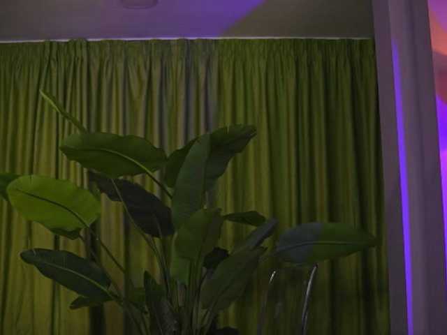 AvaSolis live cam on BongaCams