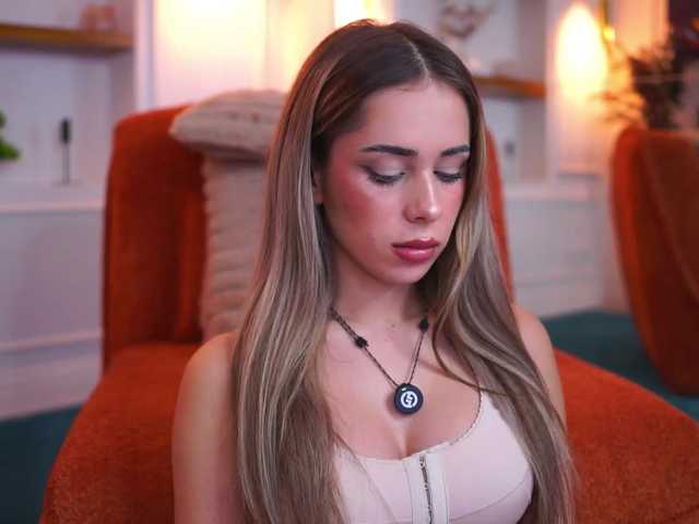 AvaSolis live cam on BongaCams