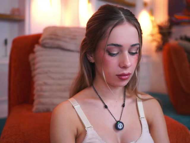AvaSolis live cam on BongaCams