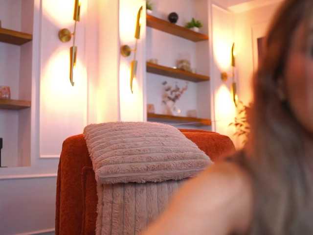 AvaSolis, en directo ahora en BongaCams