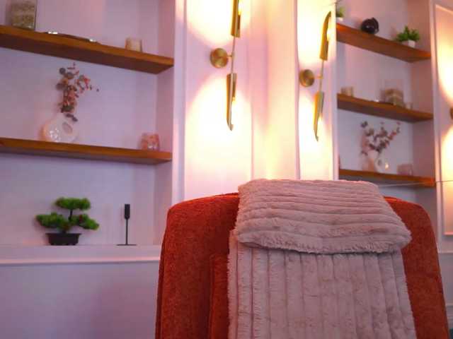 AvaSolis live cam on BongaCams