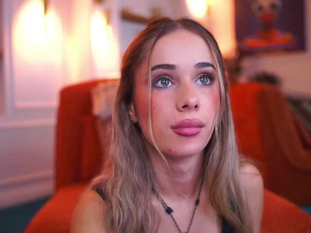 AvaSolis live cam on BongaCams