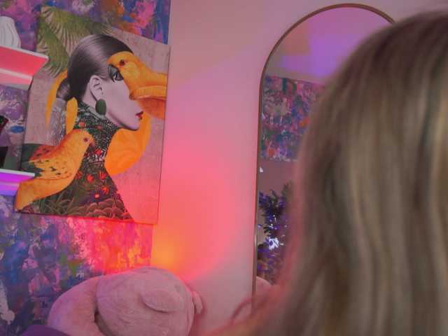 AvaSolis live cam on BongaCams
