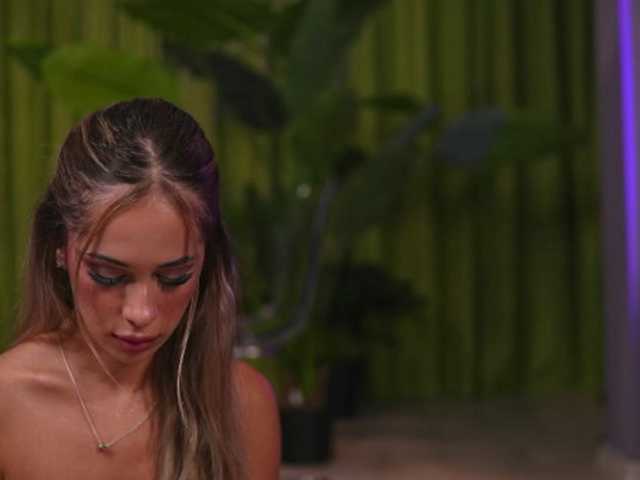 AvaSolis live cam on BongaCams