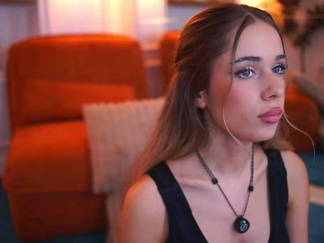 AvaSolis live cam on BongaCams