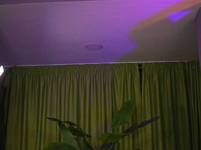 AvaSolis live cam on BongaCams