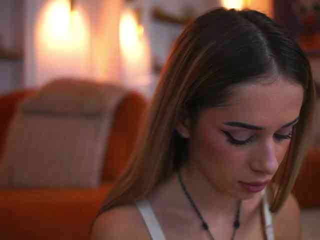AvaSolis's webcam live show