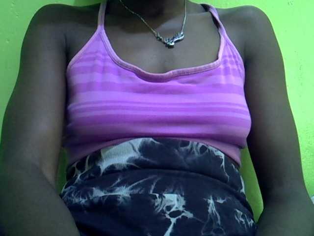 Sassy041 live webcam show