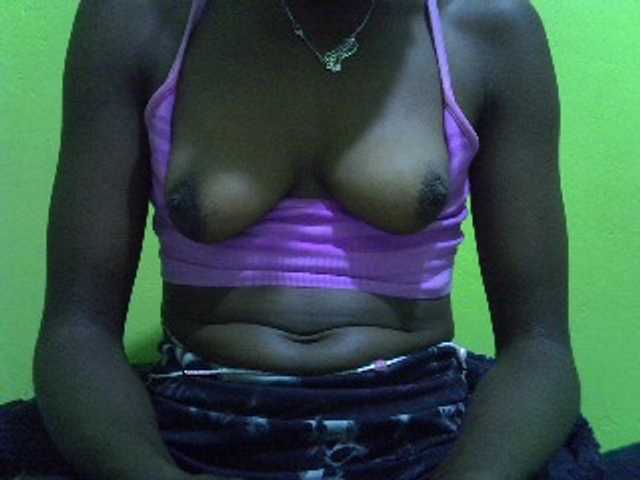 Sassy041 live webcam show