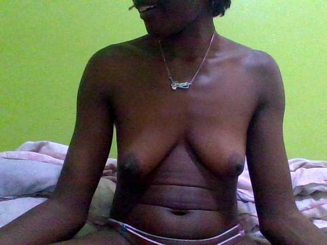 Sassy041 live webcam show
