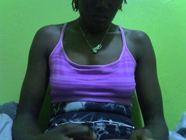 Sassy041 Cam en direct sur BongaCams