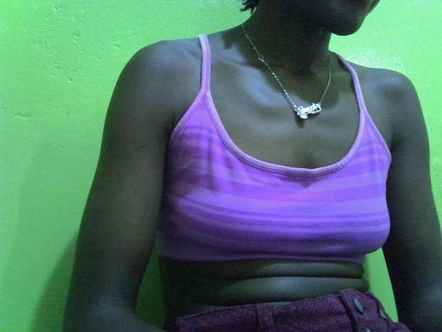 Sassy041 live webcam show
