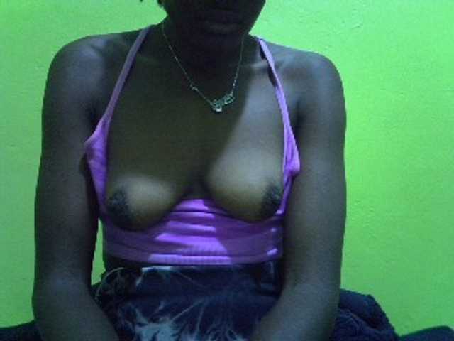 Sassy041 live webcam show