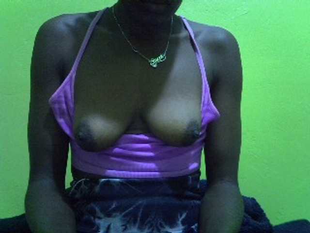 Sassy041 live webcam show