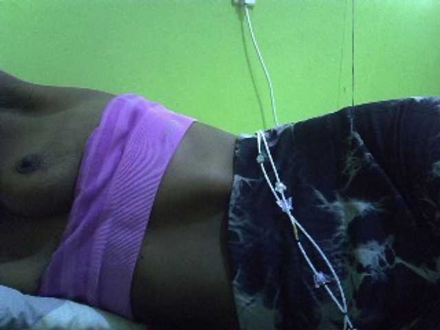 Sassy041 live webcam show