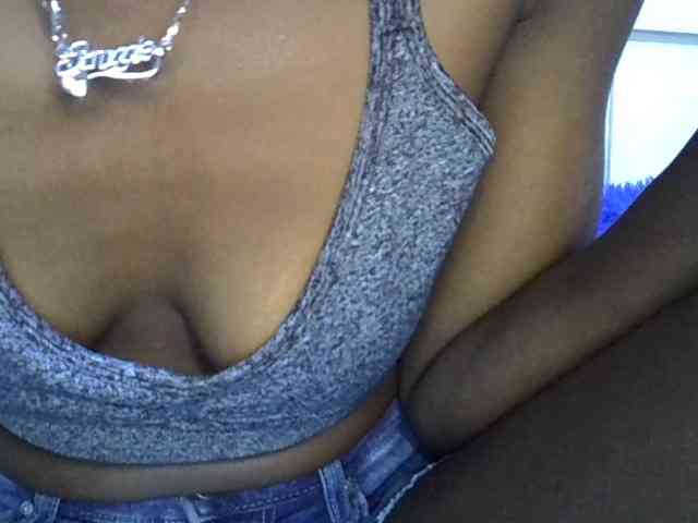 Sassy041 webcam