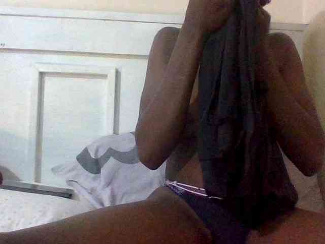 Sassy041 webcam