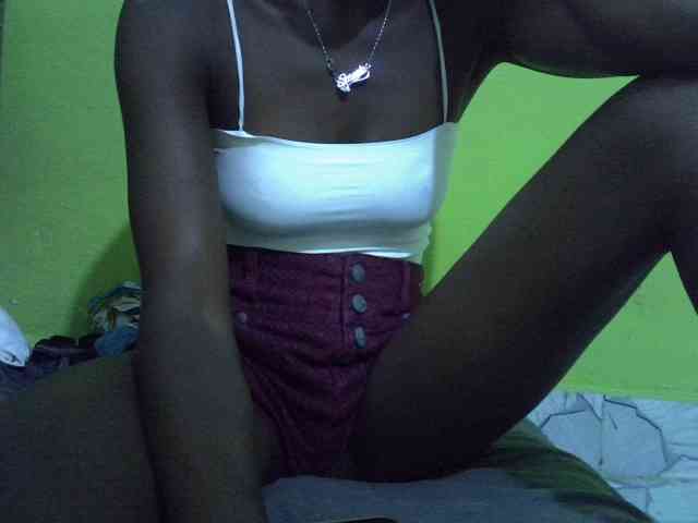 Sassy041 webcam