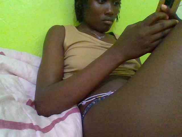 Sassy041 webcam