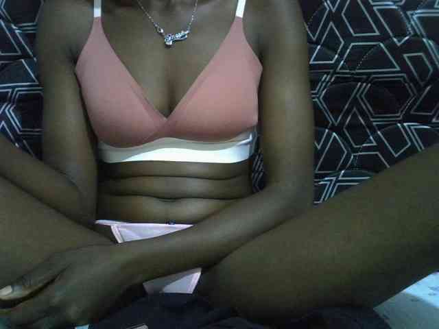 Sassy041 webcam