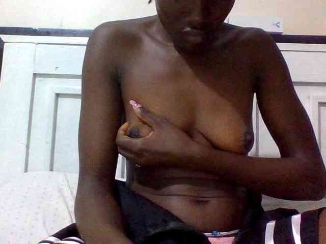 Sassy041 webcam