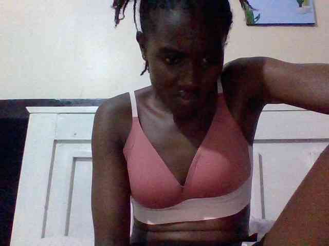 Sassy041 webcam