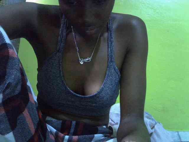 Sassy041 webcam