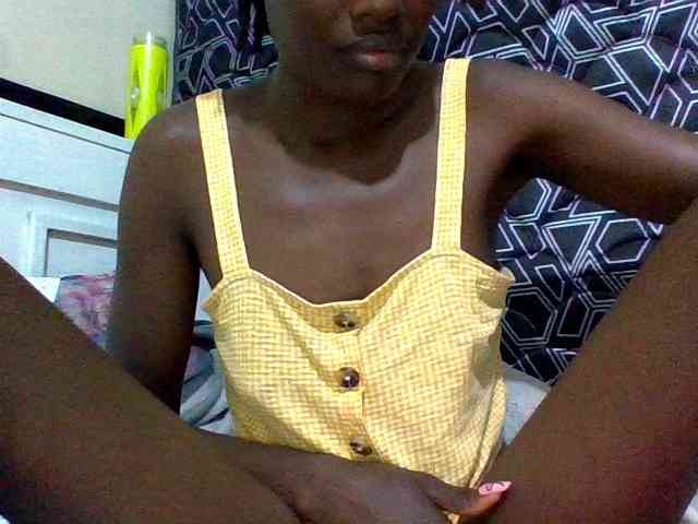 Sassy041 webcam