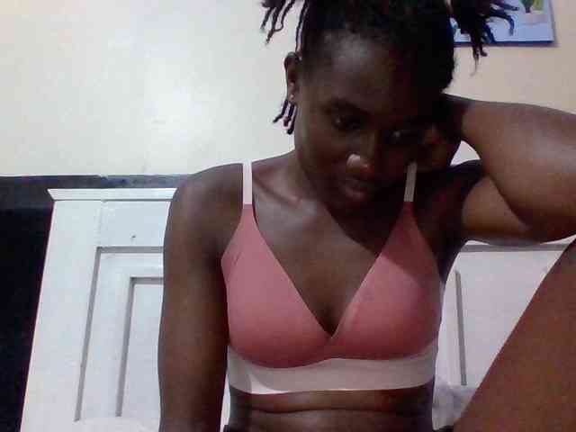 Sassy041 webcam