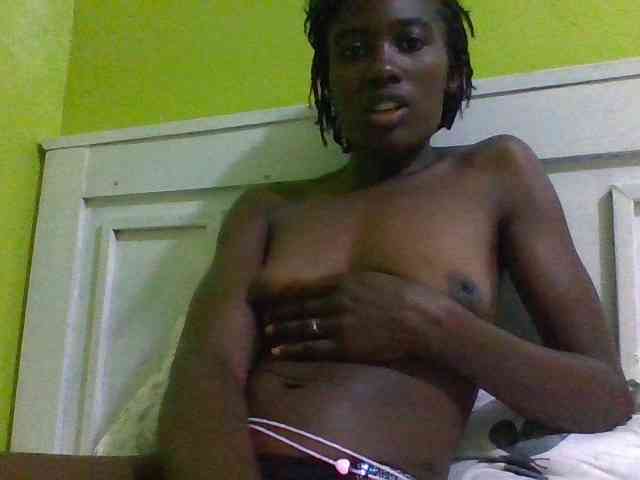 Sassy041 webcam