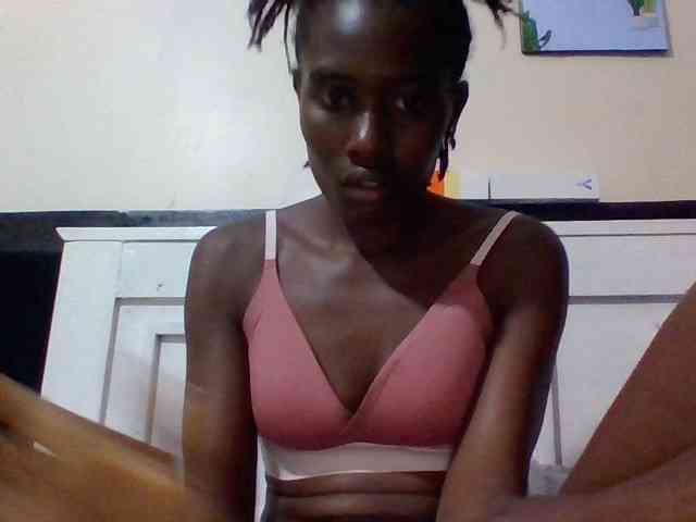 Sassy041 webcam