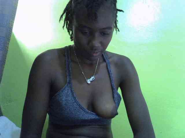 Sassy041 webcam