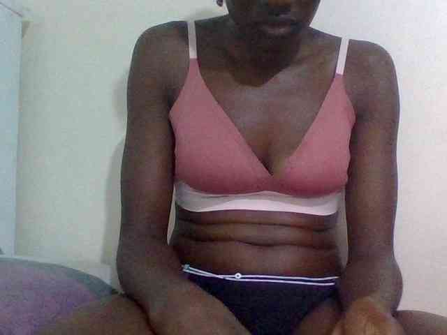 Sassy041 webcam