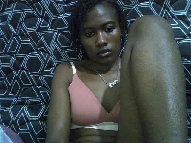 Sassy041 webcam
