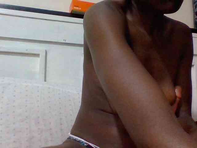 Sassy041 webcam