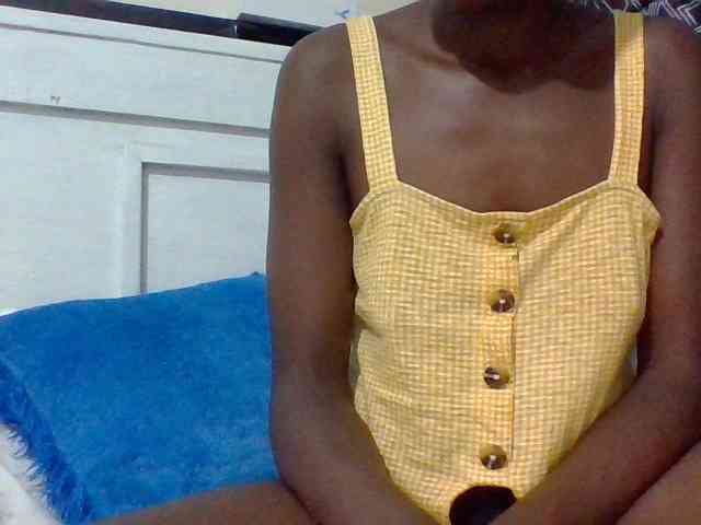 Sassy041 webcam