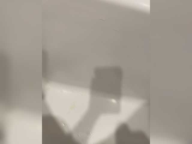 SmallBolt live webcam show