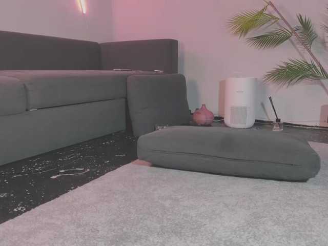 Monicami's BongaCams show and profile