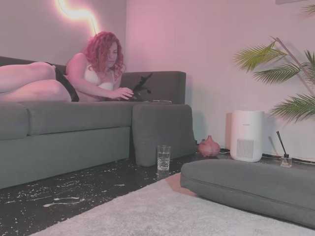 Monicami's BongaCams show and profile