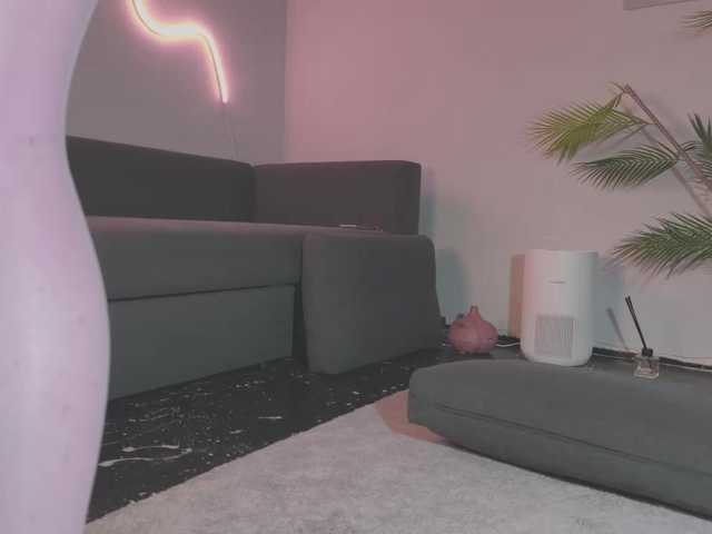 Monicami's BongaCams show and profile