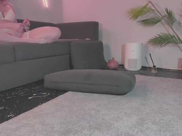 Monicami live cam