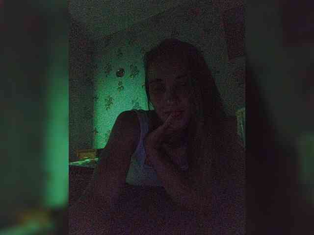 Chloe1231 webcam