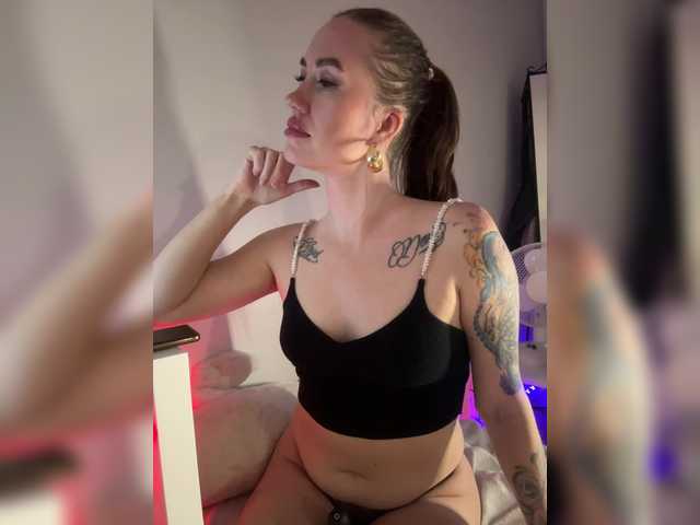 VanessaVenom live cam on BongaCams