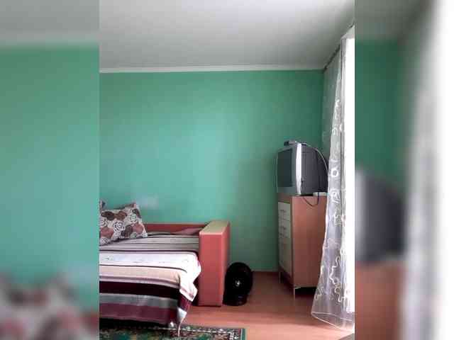 come1tomorrow1's live room