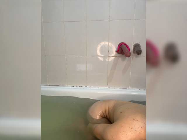 Kumaa live cam on BongaCams