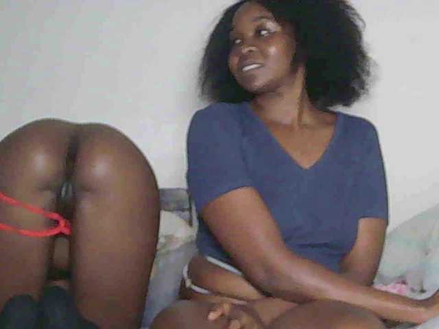 Sandequeen's BongaCams show and profile