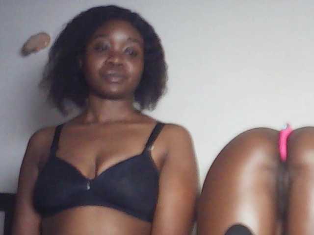 Sandequeen live cam on BongaCams