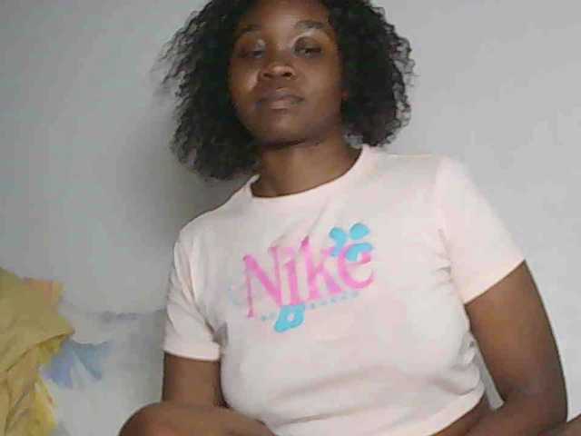 Sandequeen live webcam show